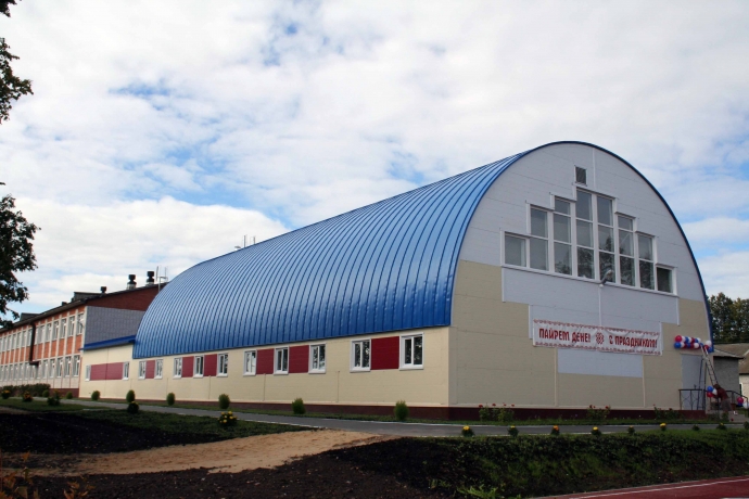спортзал школы в с.Великополье Оршанского района